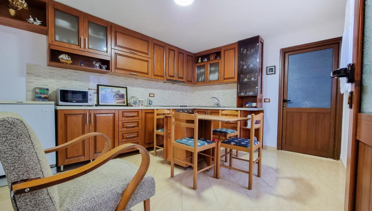 Dhimitri Apartment Berat Eksteriør bilde